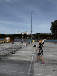 Instruktaż i nauka podstaw chwytu rakietki